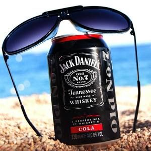 Meet your Posher, Eva